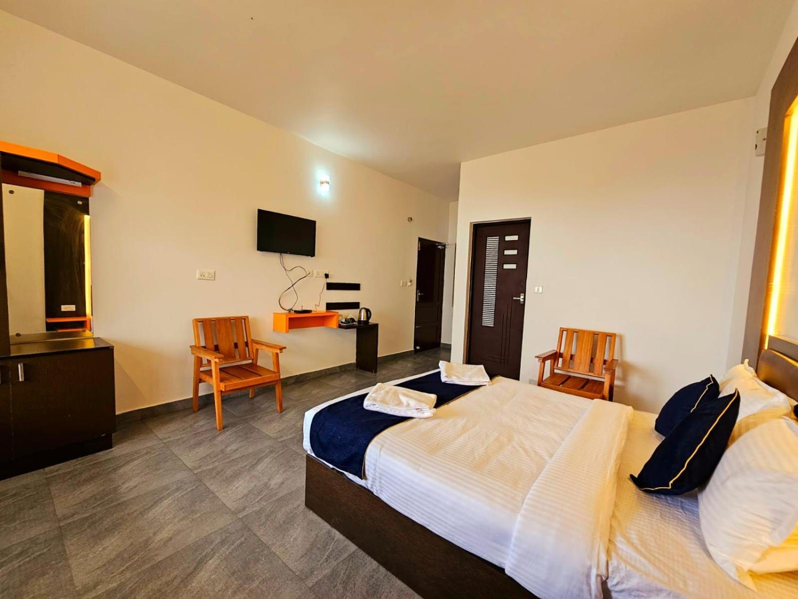 Rock And Mist Munnar Bed & Breakfast Devikolam ภายนอก รูปภาพ