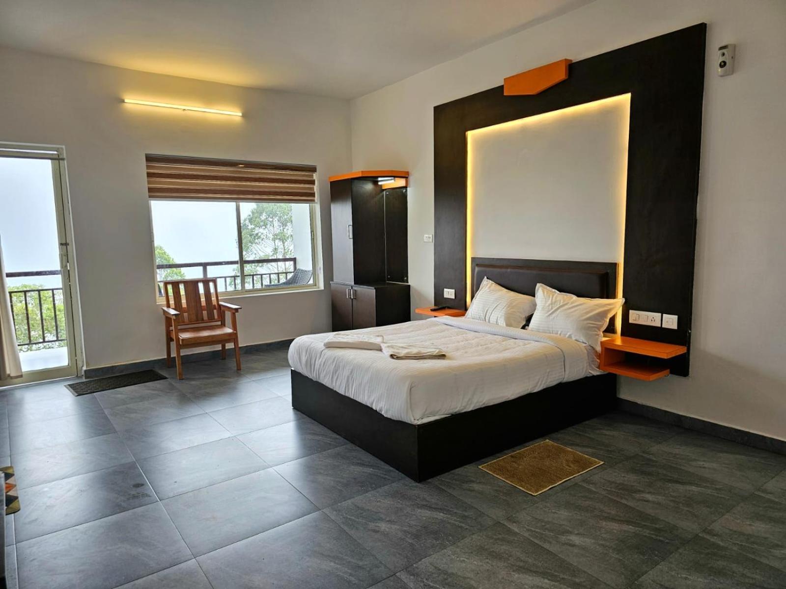Rock And Mist Munnar Bed & Breakfast Devikolam ภายนอก รูปภาพ